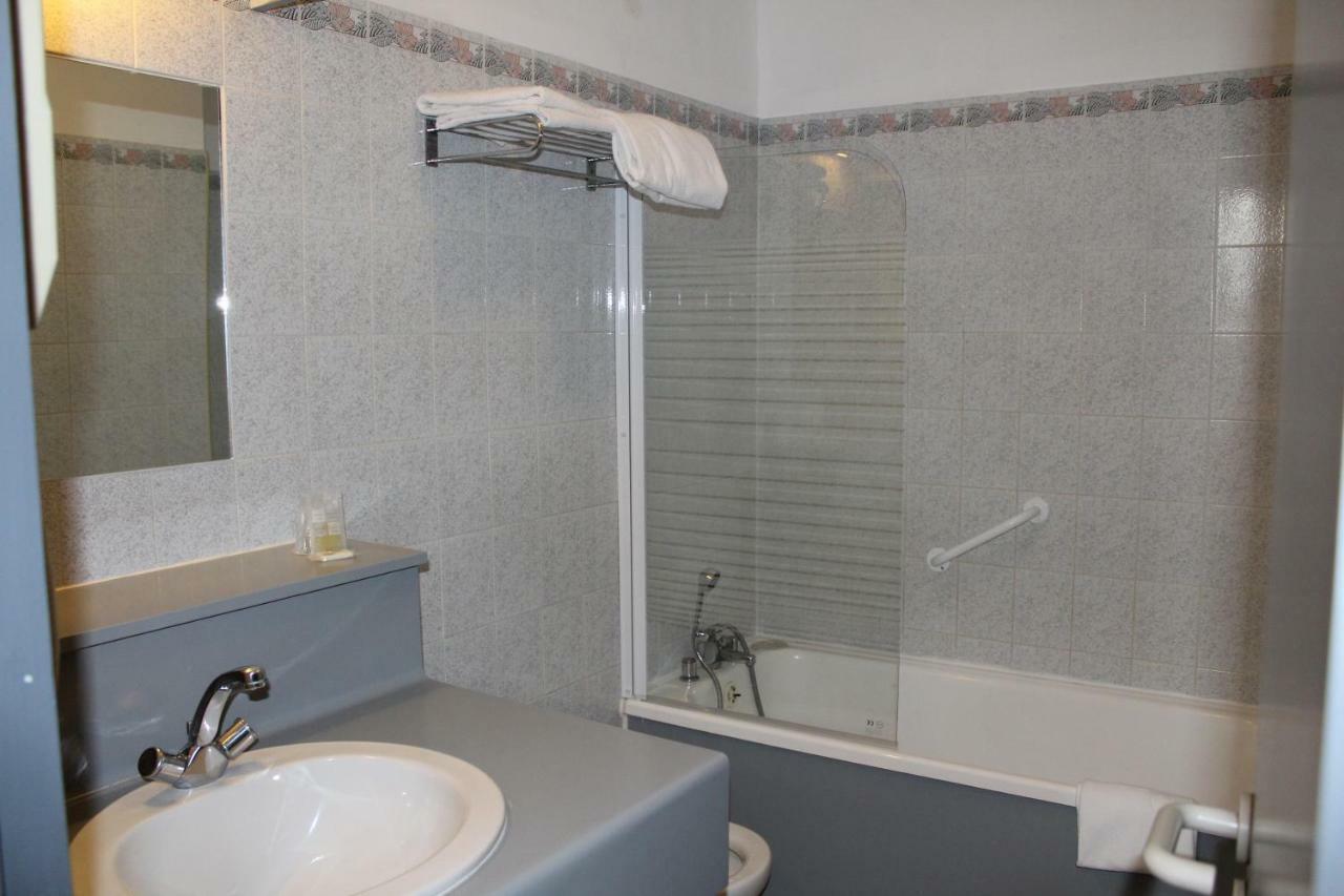 Hotel Les Glycines 2*